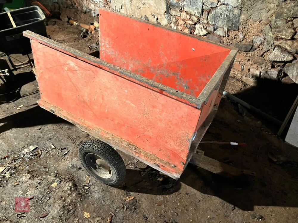 LAWN MOWER/GARDEN TIPPING TRAILER (193)