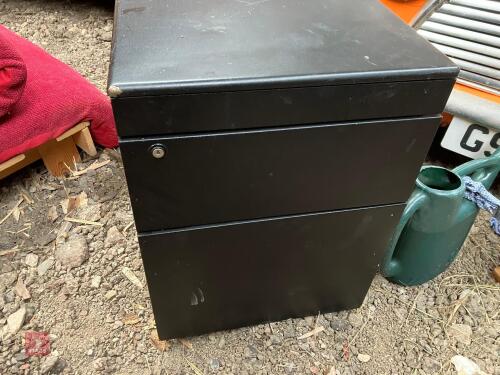 SMALL METAL FILING CABINET