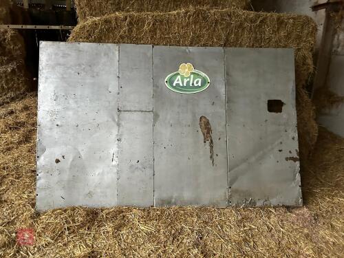 2.5M X 1.6M SHEETED DOOR