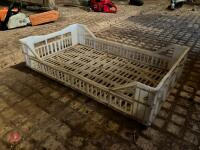 20 VEGETABLE/STORAGE TRAYS