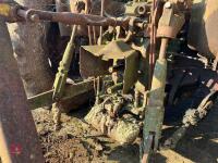INTERNATIONAL 2WD TRACTOR - 8