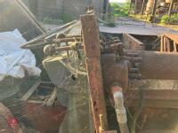 INTERNATIONAL 2WD TRACTOR - 23