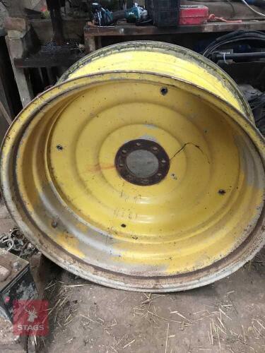 JOHN DEERE 38'' WHEEL RIMS