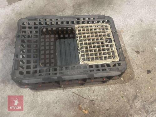 CHICKEN CARRIER