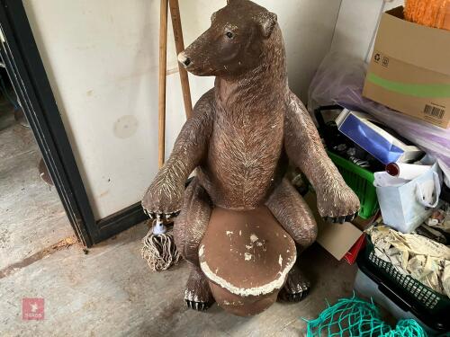 CHILDS BEAR THEMED CHAIR