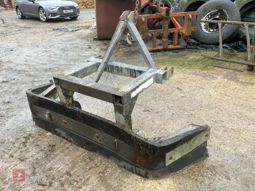 MOULTON GALVANISED YARD SCRAPER