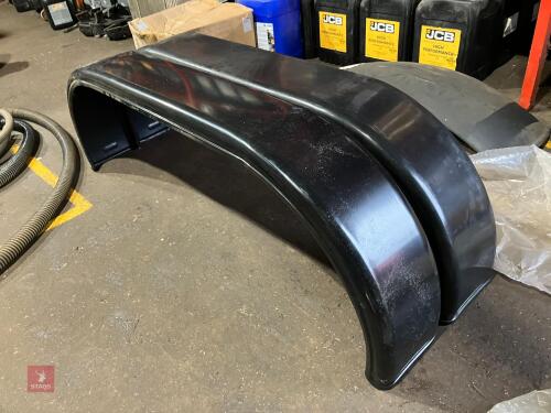 PAIR OF TRAILER MUDGUARDS
