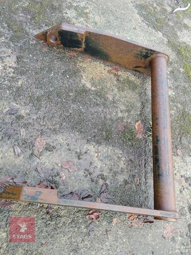 MF BOBCAT TELEHANDLER BRACKET