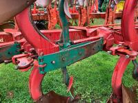 KVERNELAND 85-300-8-HD PLOUGH - 12