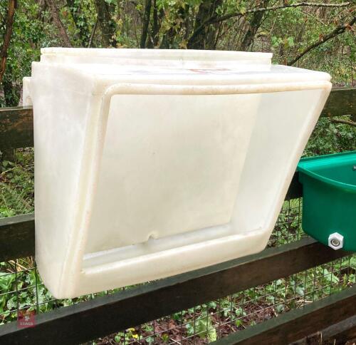 SMALL WYDALE CALF/LAMB PELLET FEEDER