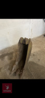 12'' DIGGER BUCKET - 2