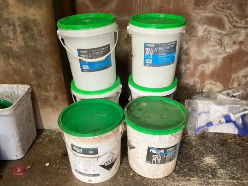 6 EMPTY BUCKETS WITH LIDS