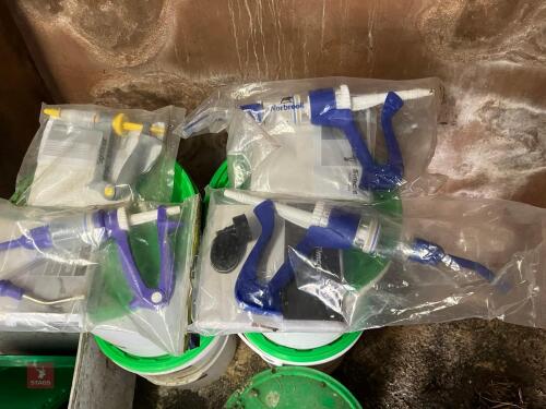 4 APPLICATOR GUNS