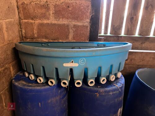 STALLION 10 TEAT CALF MILK FEEDER (C)