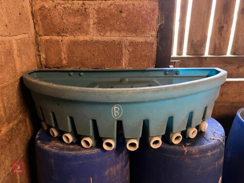 STALLION 10 TEAT CALF MILK FEEDER (B)