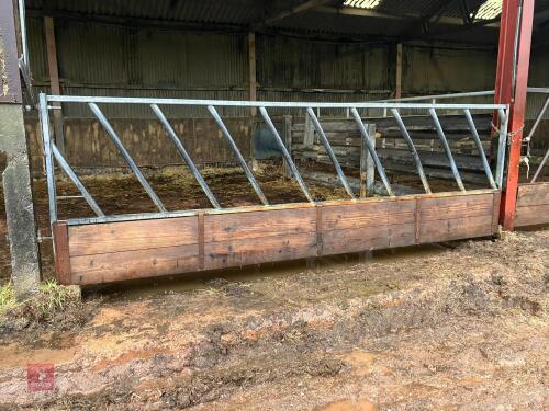 APPROX 14' GALVANISED FEED BARRIER (A)