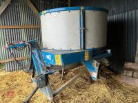 KIDD 814 ROUND BALE STRAW CHOPPER - 2