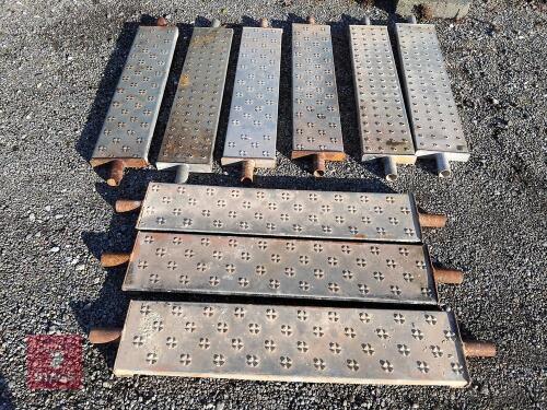 9 X SCAFFOLD STAIR TREADS