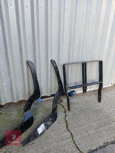TRACTOR GRILL GUARD (2)