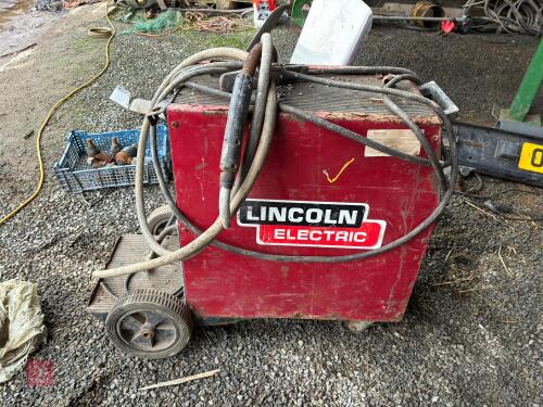 LINCOLN COMPACT 220 MIG WELDER