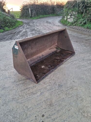 EURO 8 6.5' LOADER BUCKET
