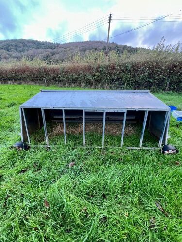 BATEMAN LAMB CREEP FEEDER