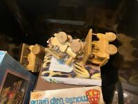 LRG QTY OF BOARD GAMES, TOYS & RACKETS - 7