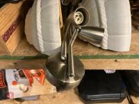 QTY ASSORTED LIGHT & ELECTRICAL FITTINGS - 10