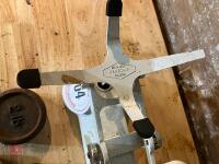KITCHEN SCALES & WEIGHTS - 2
