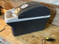 HALFORDS 12V HEATER BOX/FRIDGE