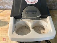 HALFORDS 12V HEATER BOX/FRIDGE - 5