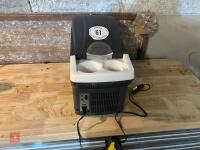 HALFORDS 12V HEATER BOX/FRIDGE - 10