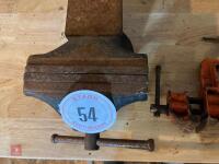 2 BENCH VICES - 6