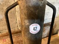 28'' X 7'' HAND POST BANGER - 3