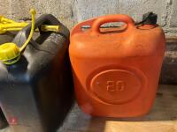 4 X 20L PLASTIC FUEL CANS - 6