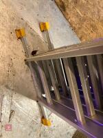 FOLDING PLATFORM LADDER - 10