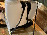OREGON 20L KNAPSACK SPRAYER - 2