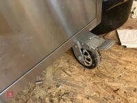 LARGE MOBILE TOOL CHEST - 13