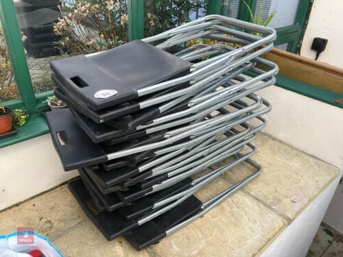 18 FOLDING PLASTIC CHAIRS