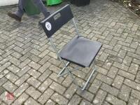 18 FOLDING PLASTIC CHAIRS - 6