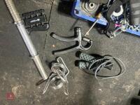 TRAY OF ASSORTED GYM ACCESSORIES - 6