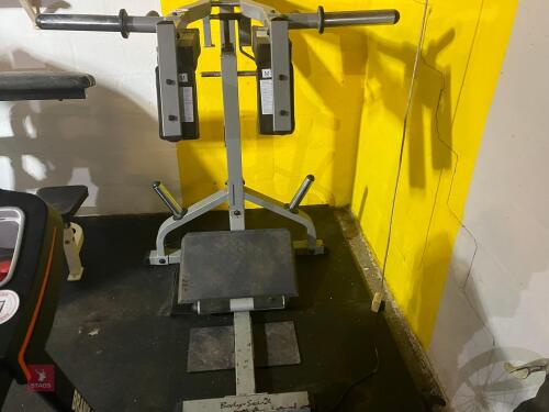 BODY SOLID COMMERIAL SQUAT MACHINE