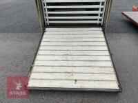 IFOR WILLIAMS DP120G-12' LIVESTOCK - 21