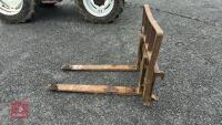 SET OF ADJUSTABLE PALLET FORKS - 3