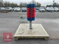 1.8M X 1.8M FREESTANDING COW BRUSH - 5
