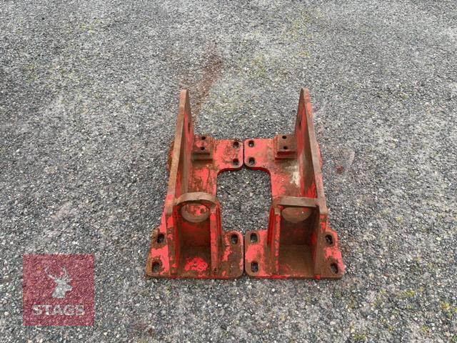 BOLT ON PIN & CONE BRACKETS