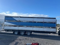 PARKHOUSE 35' 3 DECK LIVESTOCK TRAILER - 8