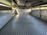 PARKHOUSE 35' 3 DECK LIVESTOCK TRAILER - 18