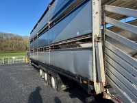 PARKHOUSE 35' 3 DECK LIVESTOCK TRAILER - 24