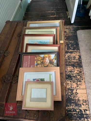 ASSORTED PICTURE FRAMES
